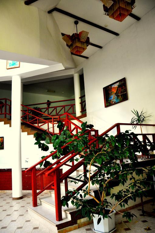 Sonyachna Polyana Hotel Luaran gambar