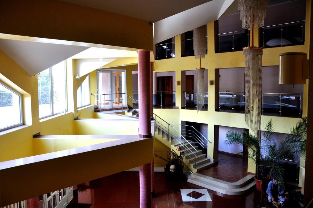 Sonyachna Polyana Hotel Luaran gambar