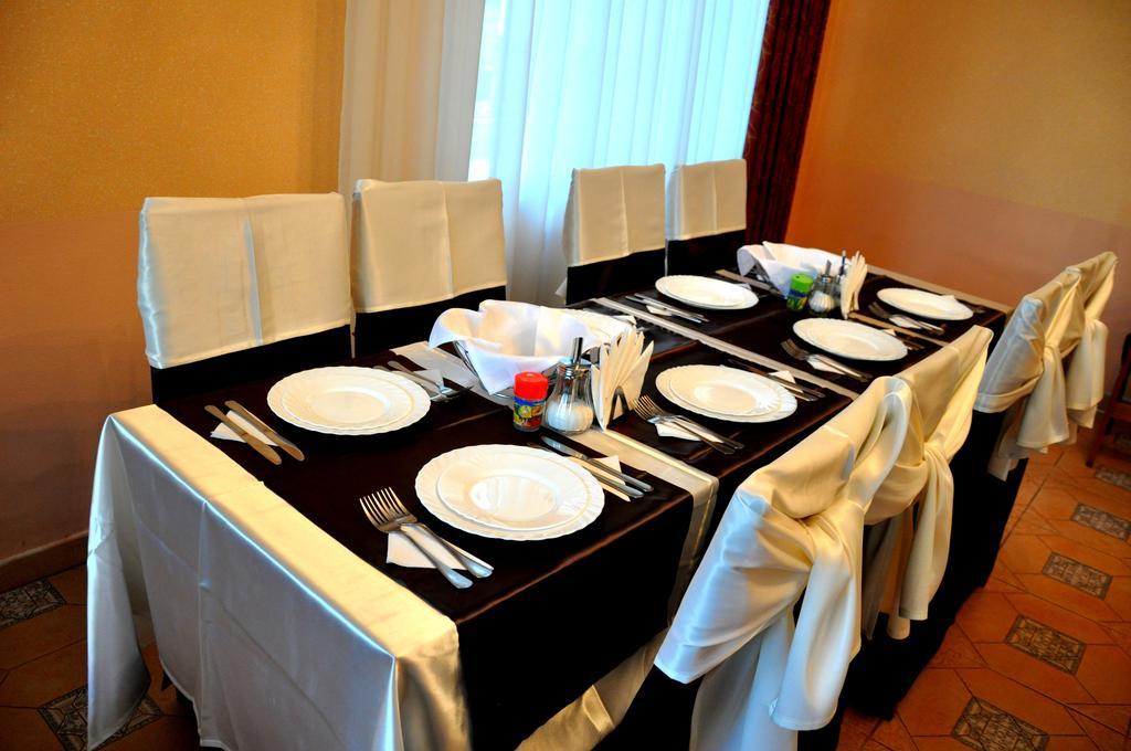 Sonyachna Polyana Hotel Luaran gambar